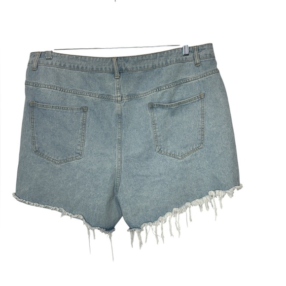 💎 Shein Distressed Denim Shorts Blue - Picture 3 of 10
